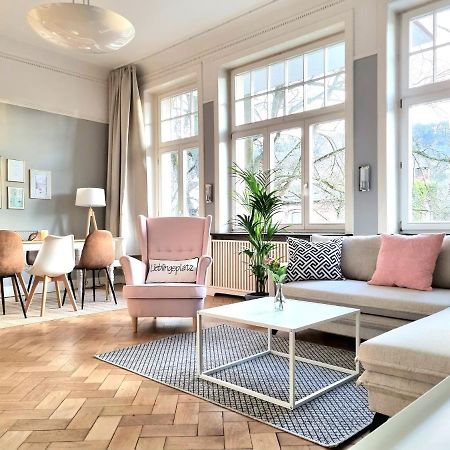 Charysma - Jugendstil Trifft Moderne, Schlafzimmer Mit Smart-Tv, Tischfussball, Darts, Parkplatz Хамелн Екстериор снимка