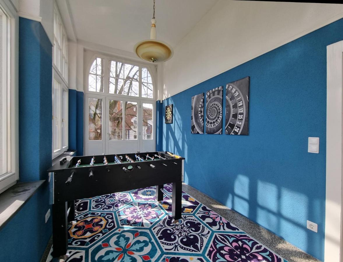 Charysma - Jugendstil Trifft Moderne, Schlafzimmer Mit Smart-Tv, Tischfussball, Darts, Parkplatz Хамелн Екстериор снимка