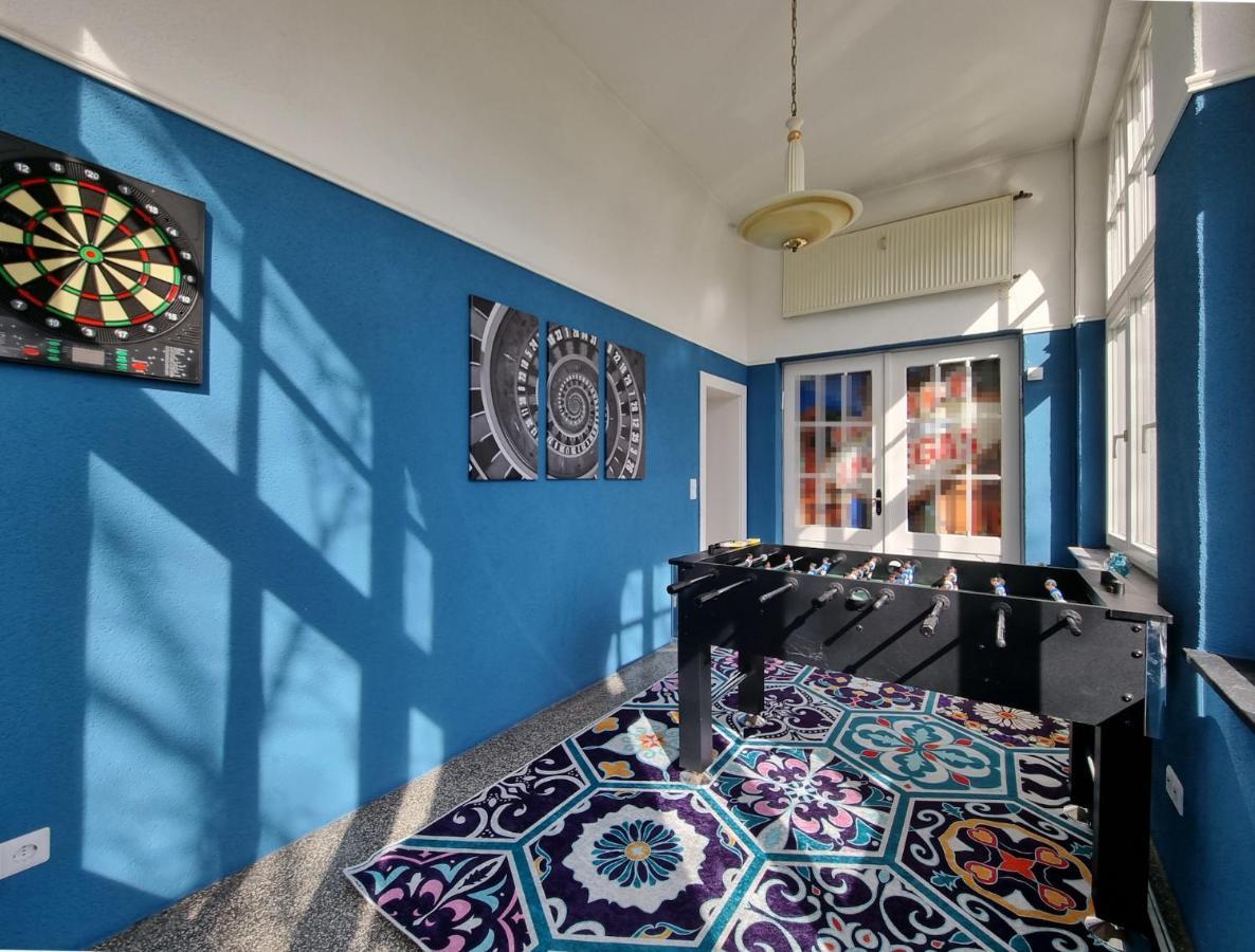 Charysma - Jugendstil Trifft Moderne, Schlafzimmer Mit Smart-Tv, Tischfussball, Darts, Parkplatz Хамелн Екстериор снимка