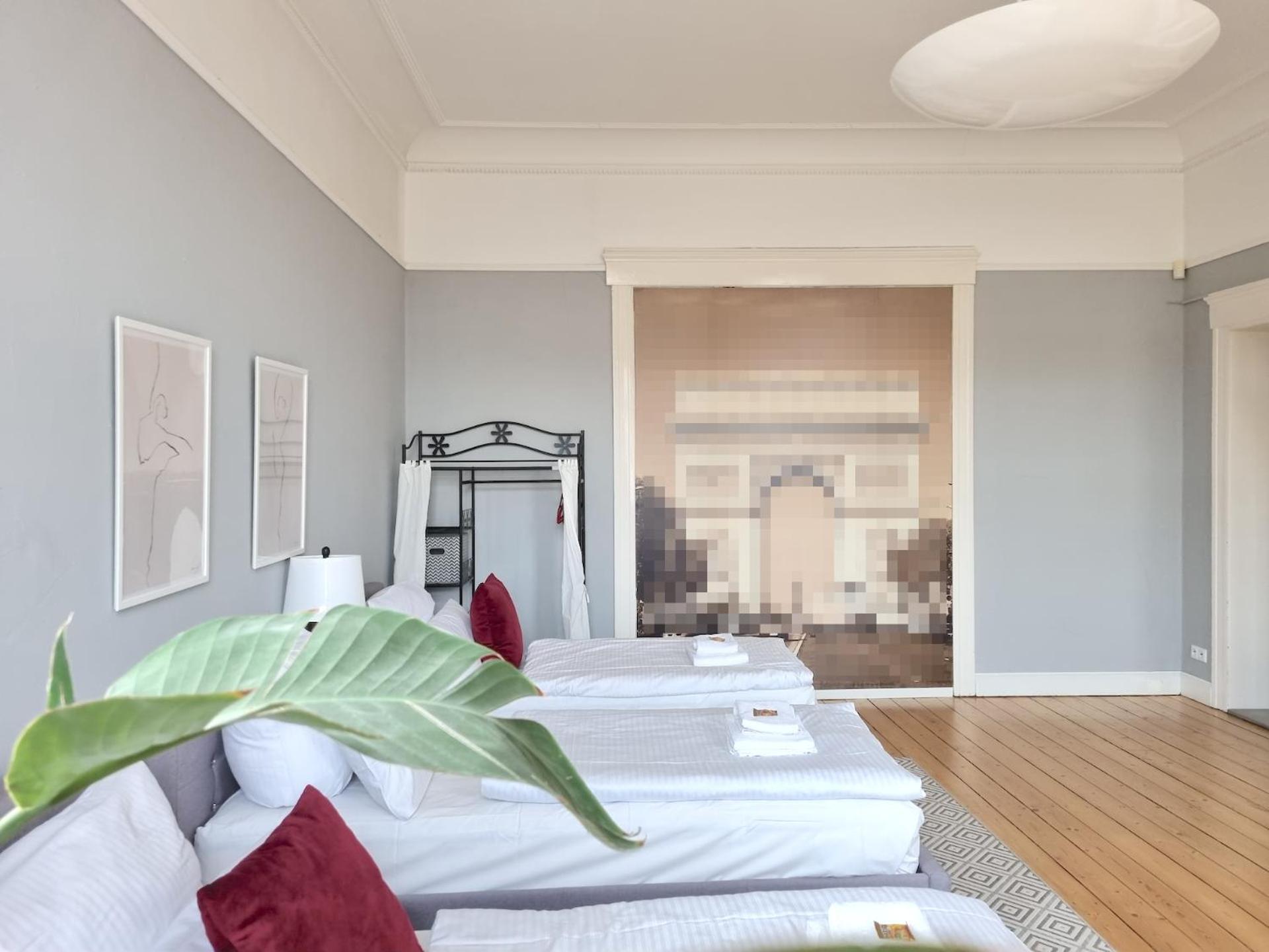 Charysma - Jugendstil Trifft Moderne, Schlafzimmer Mit Smart-Tv, Tischfussball, Darts, Parkplatz Хамелн Екстериор снимка